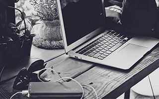 风车动漫三步校正：先问配乐是不是推情绪，再把字幕改成描述句（读完更清醒）